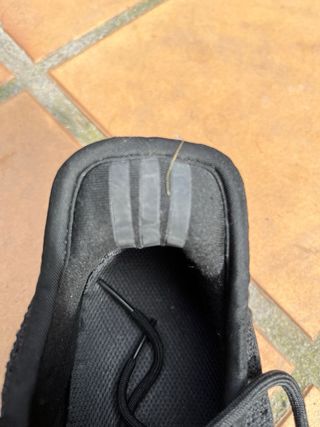 Adidas Yeezy Boost 350 V2 Negro Rojo