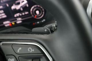 Audi Q2 35 TDI S line