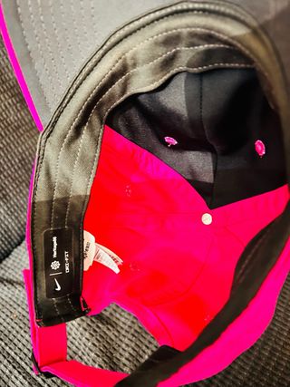 Gorra Nike Rosa