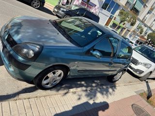 Renault Clio 2003