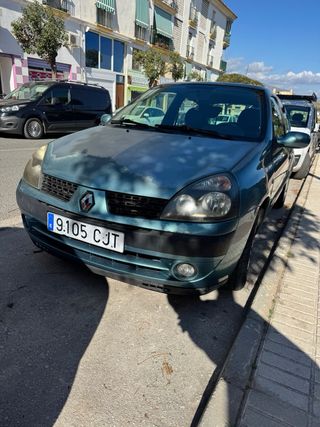 Renault Clio 2003