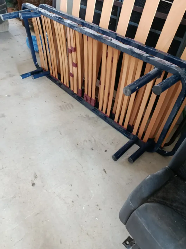 Dos Somier Cama Metálico y Madera