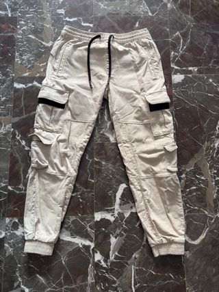 Pantalones Cargo Beige Bershka