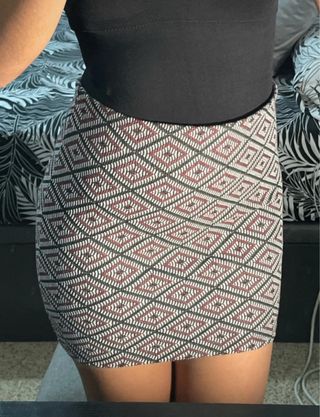 Minifalda ZARA Estampado Geométrico / Étnico
