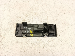 MANDO ELEVALUNAS DELANTERO DERECHO VOLVO XC 40 R-