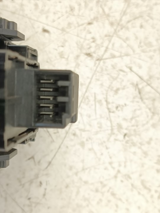 MANDO ELEVALUNAS DELANTERO DERECHO VOLVO XC 40 R-