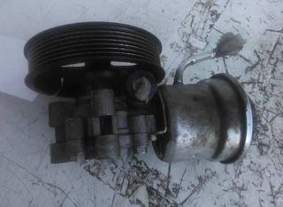 Toyota 138634 bomba dirección avensis berlina t25
