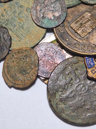 Lote de monedas antiguas y medalla