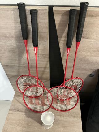 4 Raquetas Bádminton Wilson + Volante