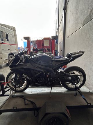Suzuki GSXR 600 K8 Circuito
