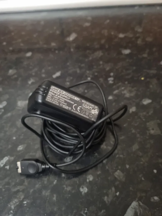 Nintendo Game Boy Advance SP Roja