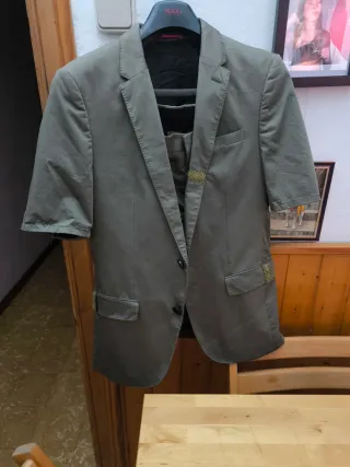 Traje Hugo Boss hombre corto verde