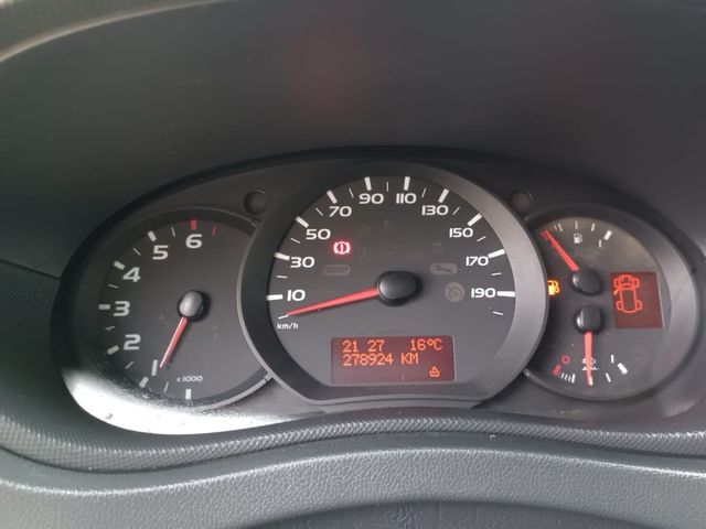 Nissan NV400 ** 1 Año Garantia **