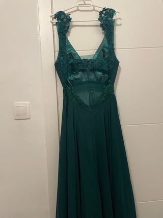 Vestido de fiesta verde con pedrería , elegante