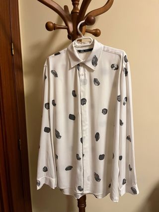 Camisa Zara Estampada Lunares Talla M