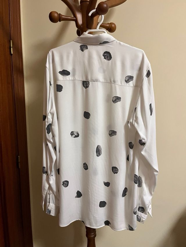 Camisa Zara Estampada Lunares Talla M
