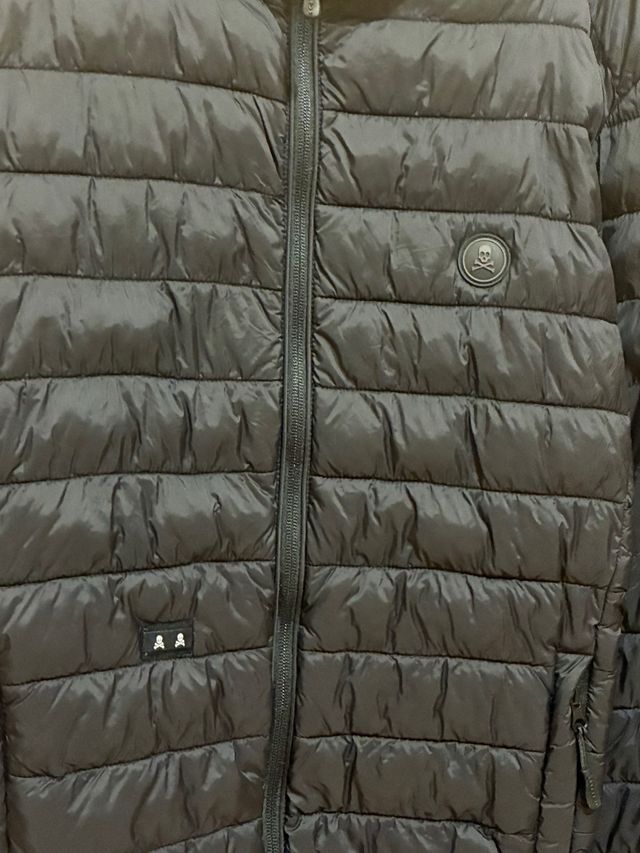 Chaqueta Scalpers negra acolchada