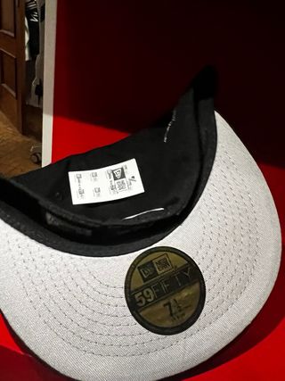 Gorra New Era NY Negra con Diseño Estrella