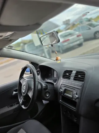 Volkswagen Polo 2012 1  AÑO DE GARANTÍA