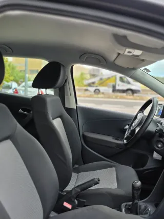 Volkswagen Polo 2012 1  AÑO DE GARANTÍA