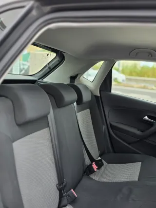 Volkswagen Polo 2012 1  AÑO DE GARANTÍA