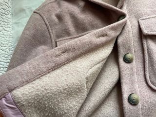 Sobrecamisa de abrigo Rosa Bershka