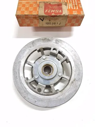 Tapa dinamo SEAT 600/850/133/124/127 FEMSA