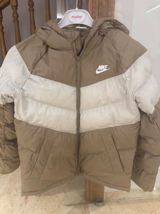 Chaqueta Nike acolchada bicolor
