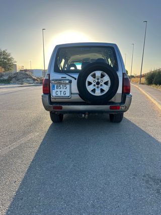 Mitsubishi Montero 