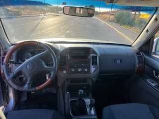 Mitsubishi Montero 