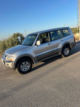 Mitsubishi Montero 