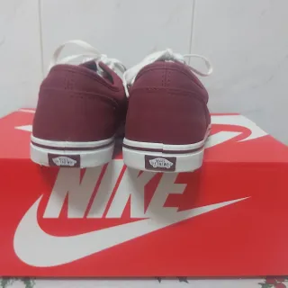 Zapatillas Vans T37 Rojas y Blancas