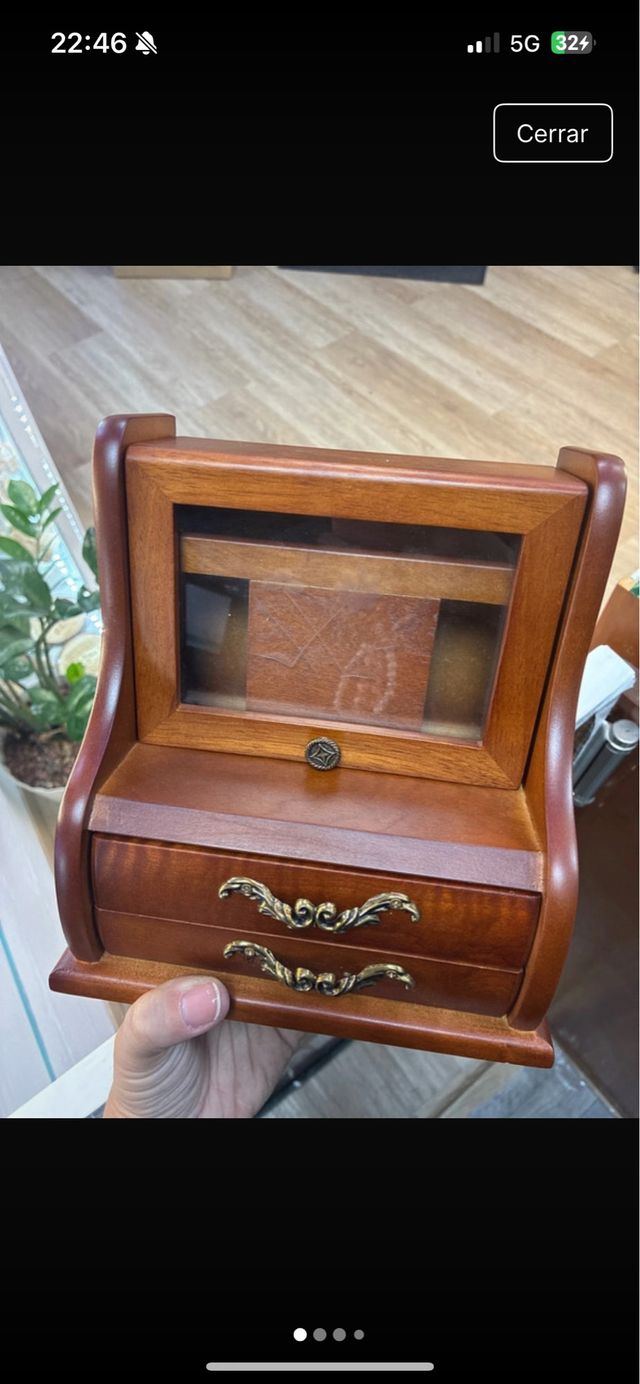 Joyero musical de madera