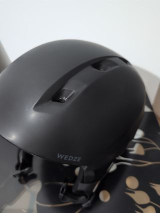 Casco de esquí negro