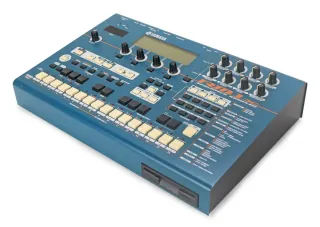 Yamaha RM1x Groovebox