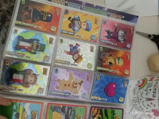 Álbum de Cromos Stumble Guys, más muñecos y gorras