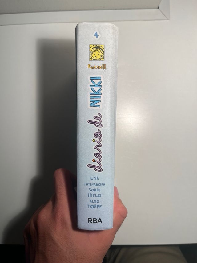 Diario de Nikki 4 - Una patinadora sobre hielo ...