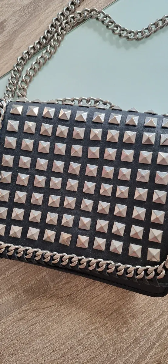 Bolso Zara Negro Tachuelas