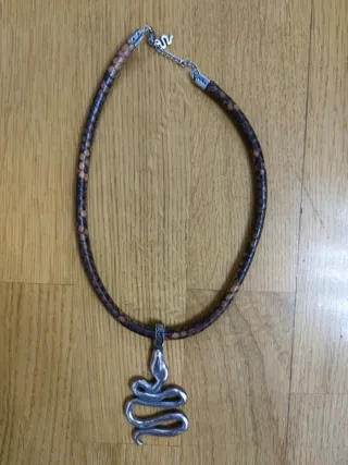 Colgante artesanal serpiente