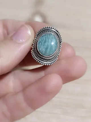 Anillo artesanal de plata y piedra amazonita 