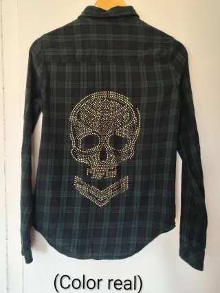 Camisa cuadros con calavera dorada