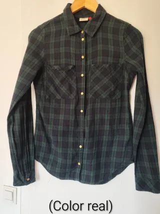 Camisa cuadros con calavera dorada