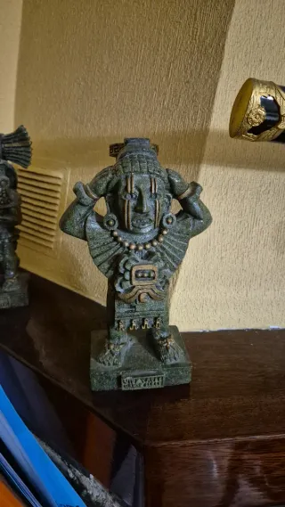 Conjunto de Calendario Azteca y Figiras Piedra Dec