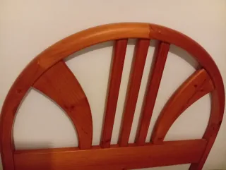 Cabecero de madera de pino