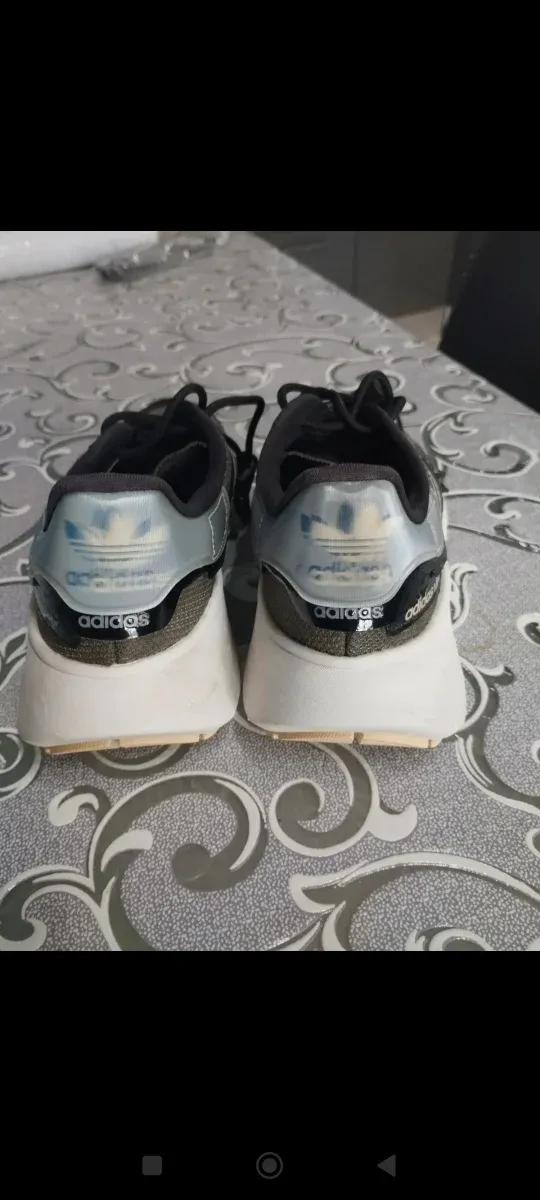 Scarpe Adidas Donna Nero/Oro Ottime Condizioni