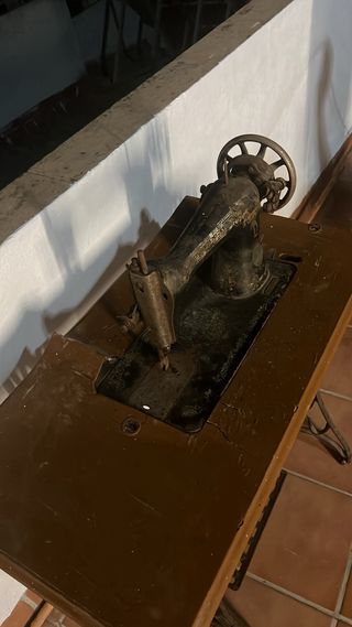 Máquina de coser antigua Singer