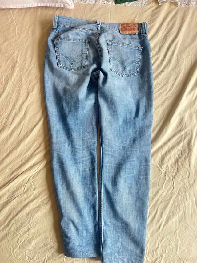 Levi's pitillo W34