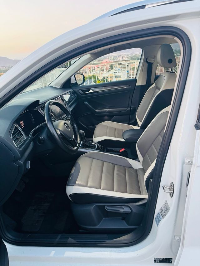 Volkswagen T-Roc 2021