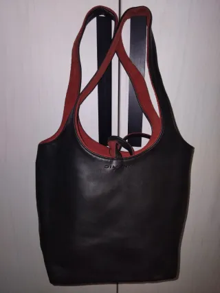 Bolso piel negro y rojo reversible 