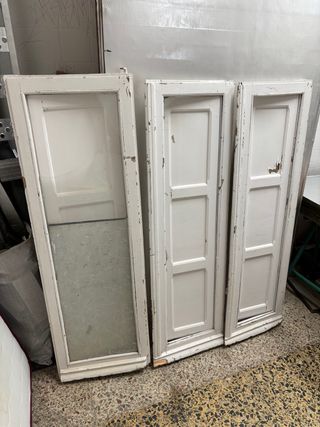 Ventana antigua de madera